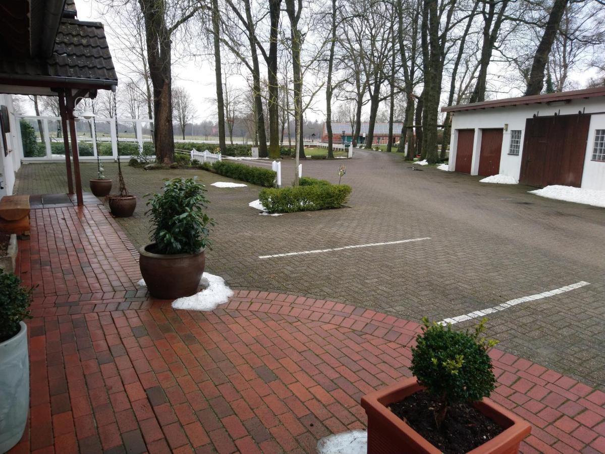 Hotel Weinhof Gross Mackenstedt Stuhr Buitenkant foto