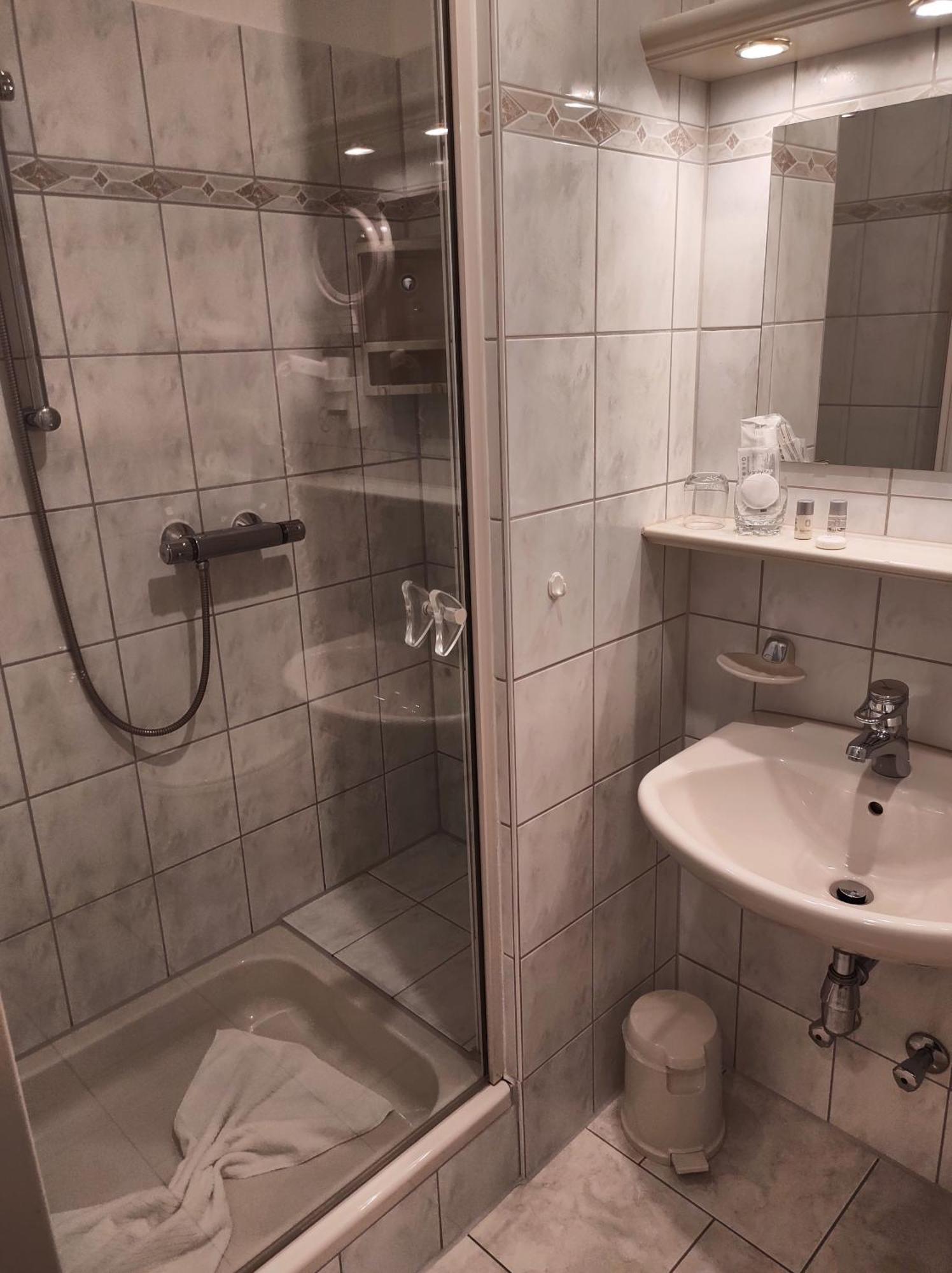 Hotel Weinhof Gross Mackenstedt Stuhr Kamer foto